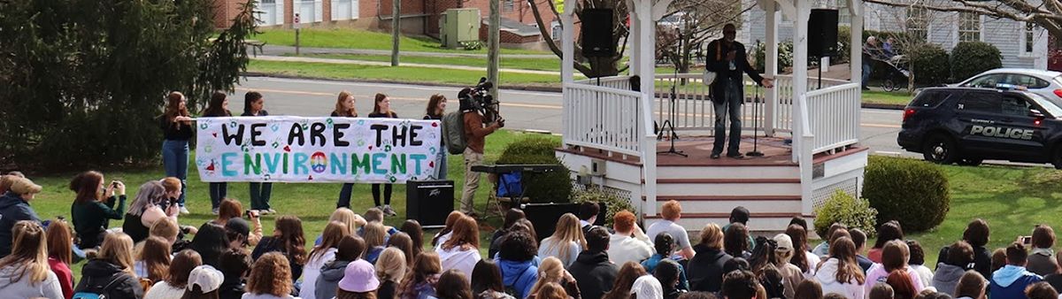 Community members listening to Dr. John Francis, one of five speakers on day one of Walk to the Hart of Climate Change. Photo credit: Kathleen Swenson