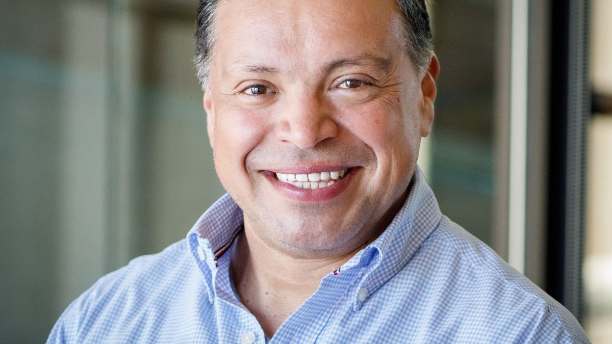 Diego Ramón headshot