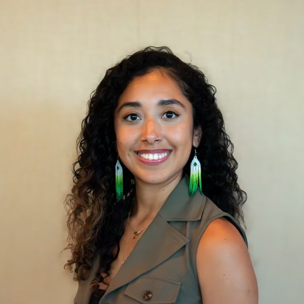 headshot of Asenette