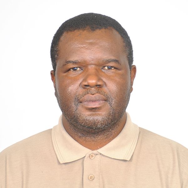 Kgosietsile headshot with white background