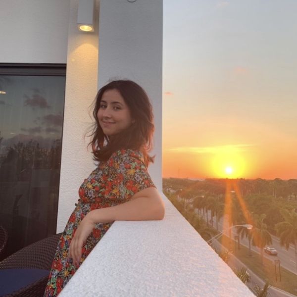 Neelab Nazari