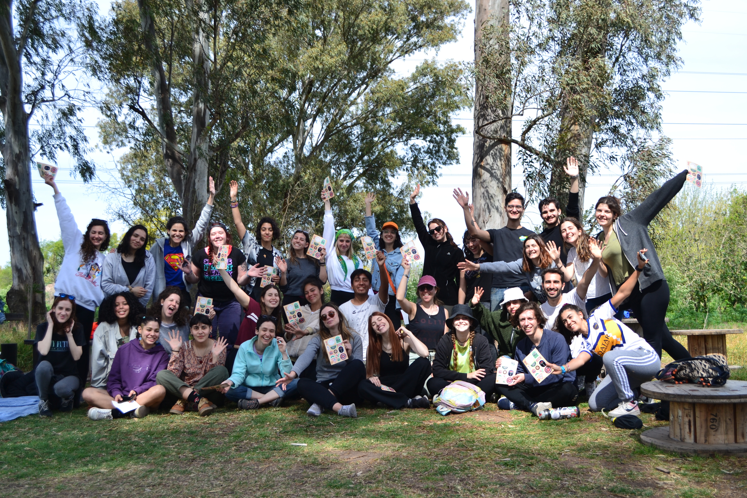 Tomas, his team and their trainee leaders concluding a day in a nature reserve. Credit: Consciente Colectivo. 